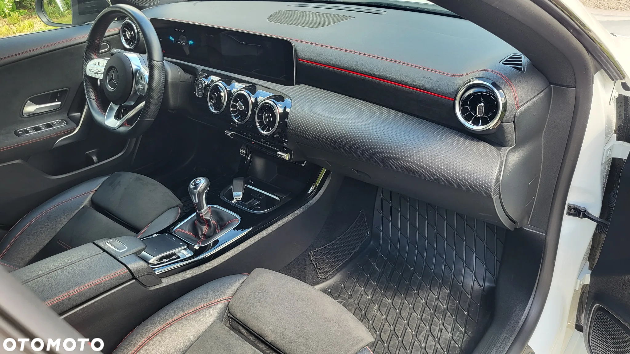 Mercedes-Benz CLA 200 AMG Line - 11