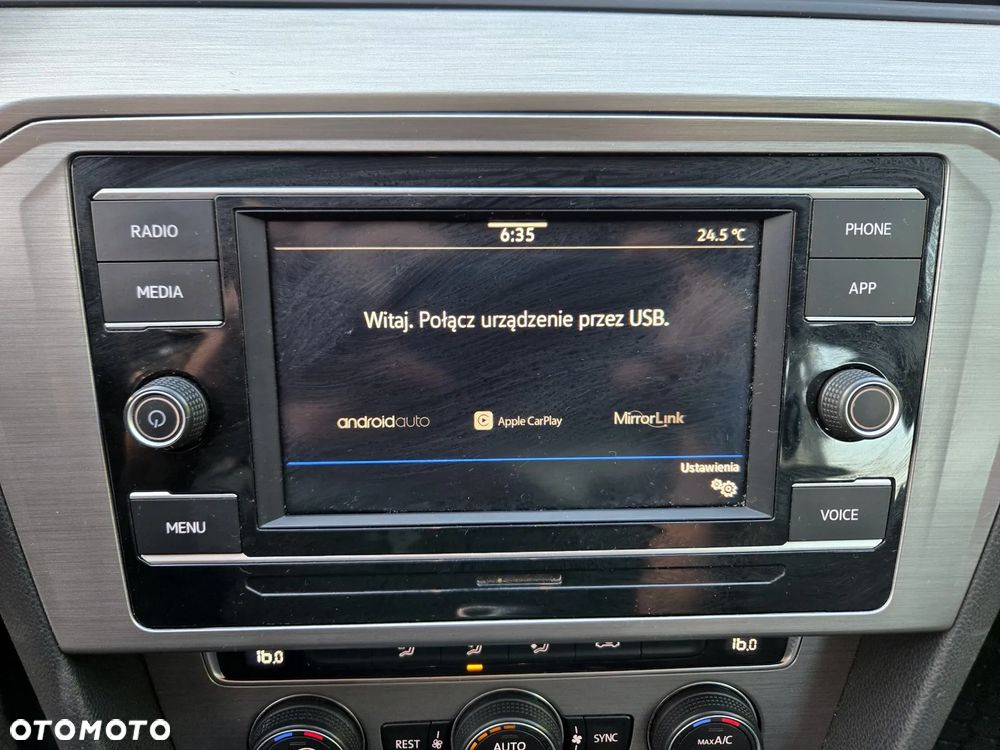 Volkswagen Passat 1.5 TSI EVO Business - 9
