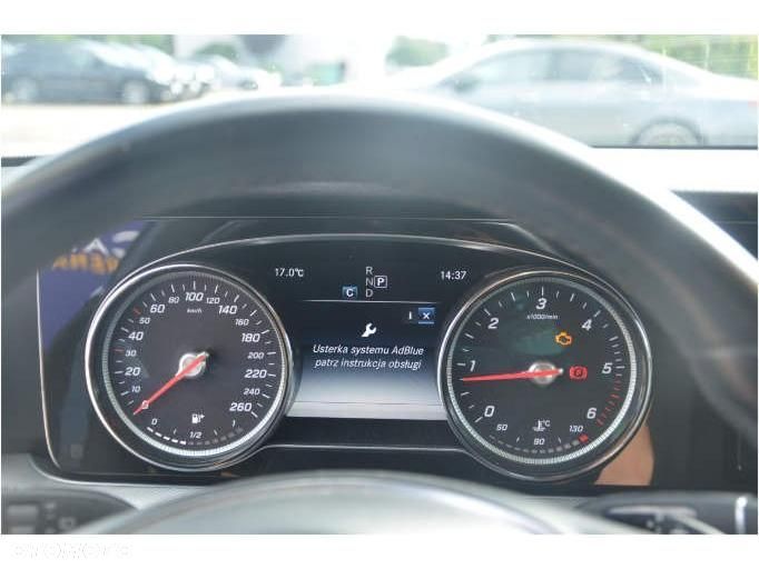 Mercedes-Benz Klasa E - 15