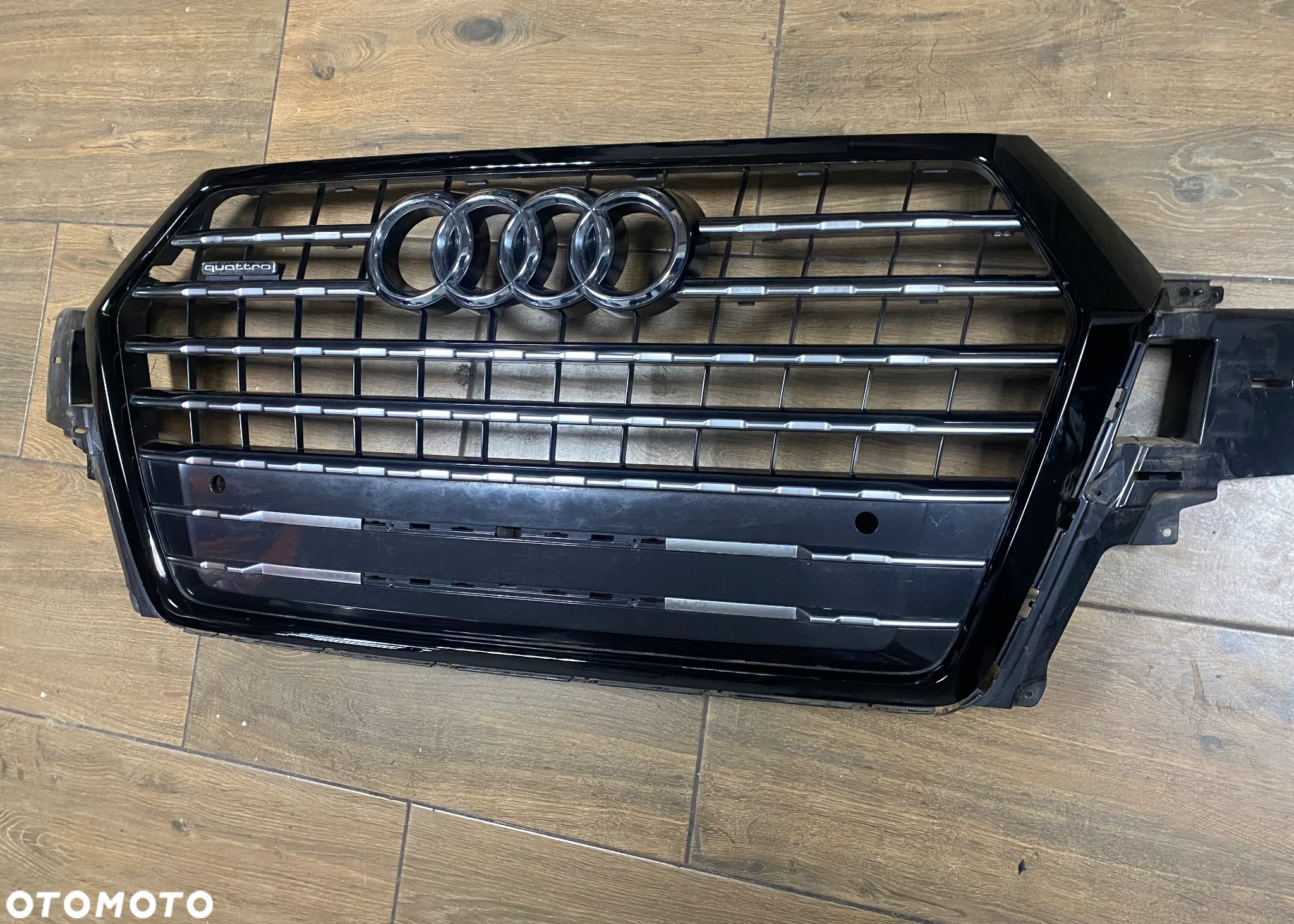 ATRAPA GRIL AUDI Q7 4M  4M0853651G CALA ORG. - 2