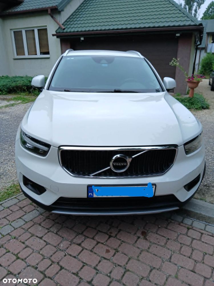 Volvo XC 40 T5 AWD Momentum - 1
