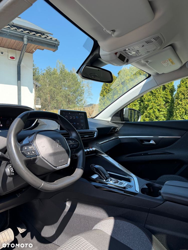 Peugeot 5008 BlueHDI 130 EAT8 Active Pack - 29