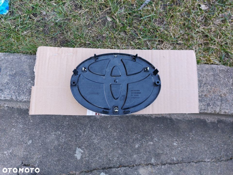 Land Cruiser 150 Lift 17- Emblemat Znaczek Przód - 2