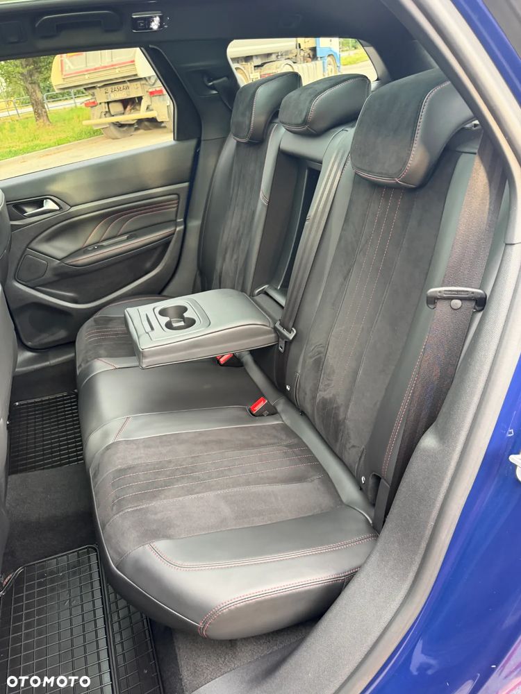 Peugeot 308 - 25