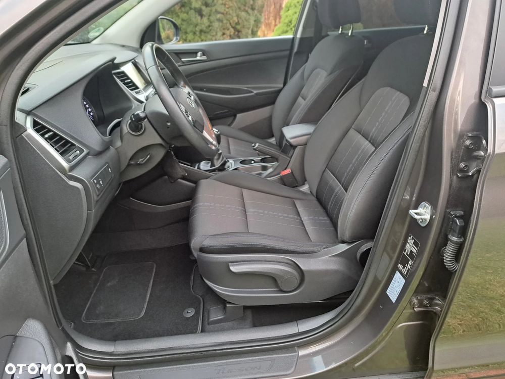 Hyundai Tucson blue 1.6 GDi 2WD Navi - 11