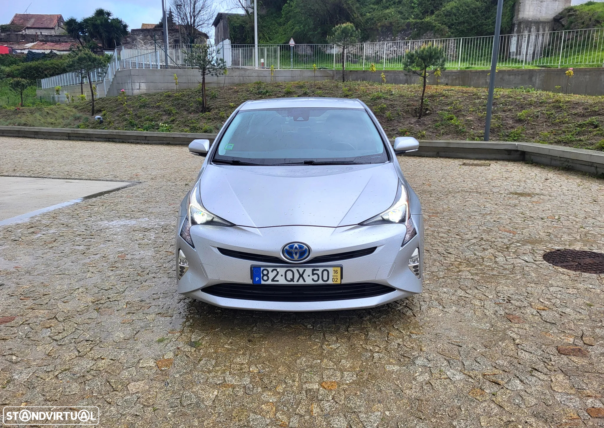 Toyota Prius 1.8 Luxury Pele - 2