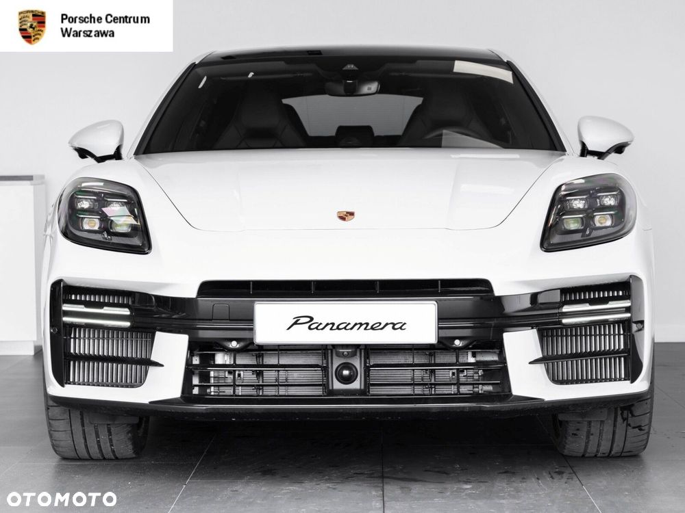Porsche Panamera - 4
