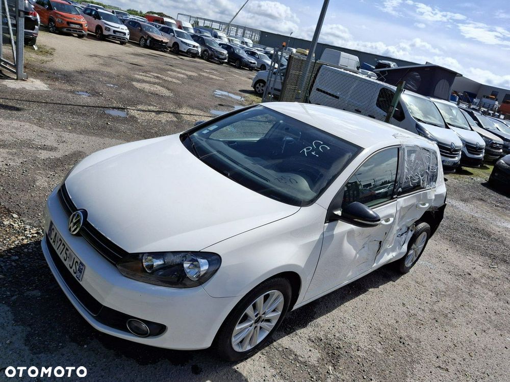 Volkswagen Golf - 5
