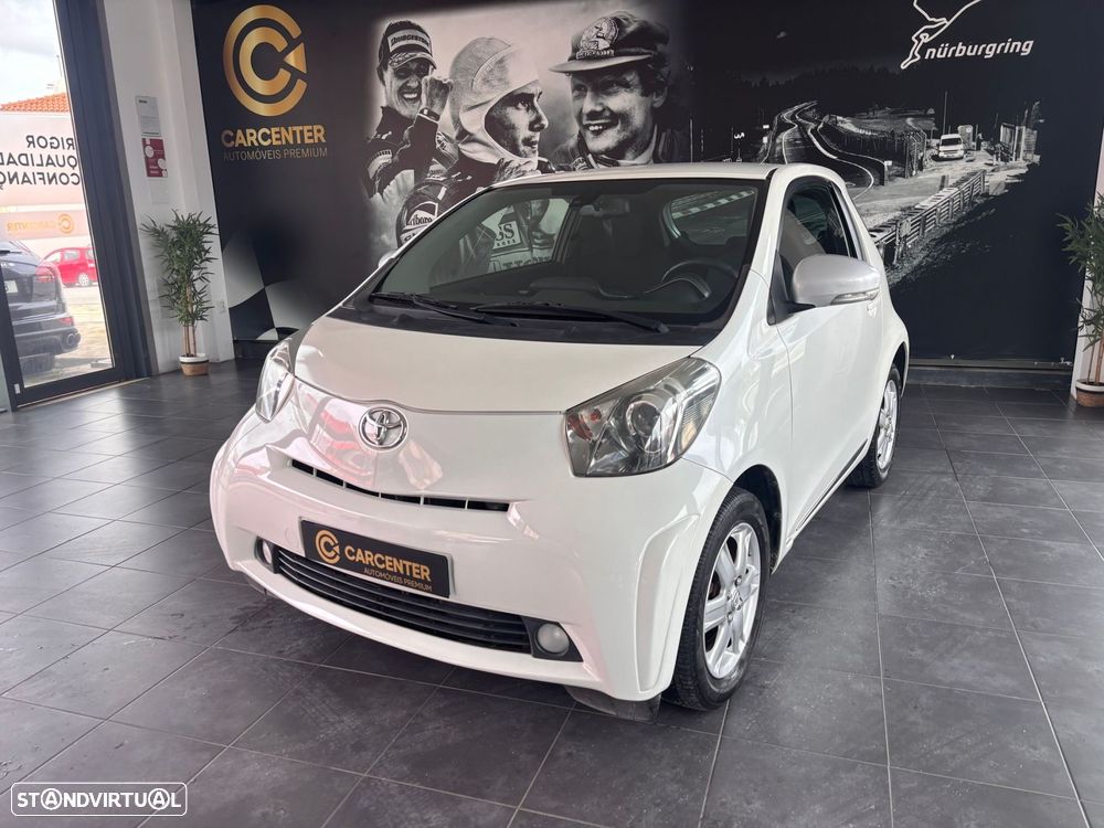 Toyota iQ 1.0 VVT-i - 2