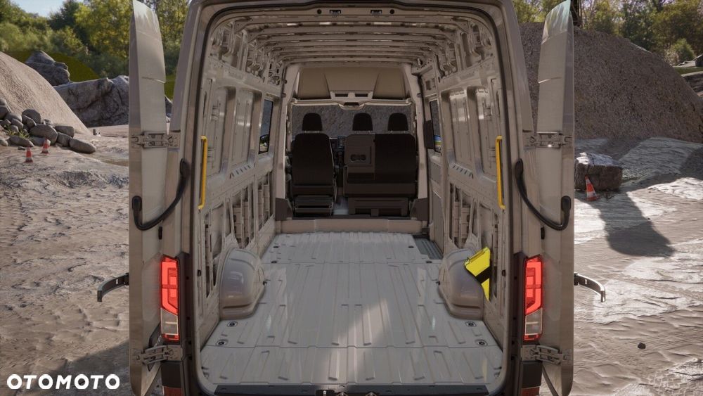 Volkswagen Crafter - 14