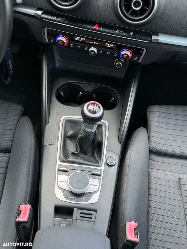 Audi A3 2.0 TDI (clean diesel) S line Sportpaket - 30
