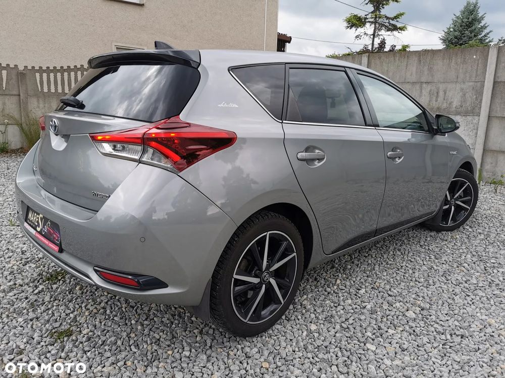 Toyota Auris - 4