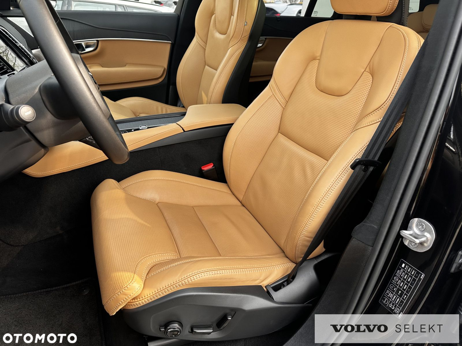 Volvo XC 90 - 9