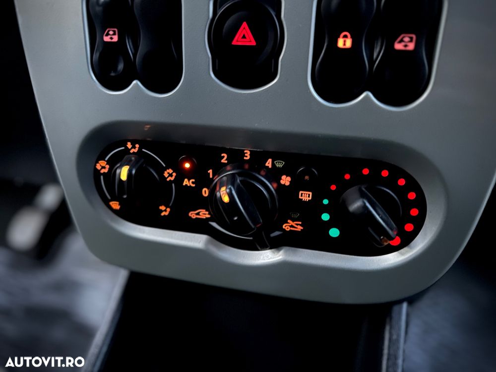 Dacia Logan 1.5 dCi 90 CP Laureate - 11