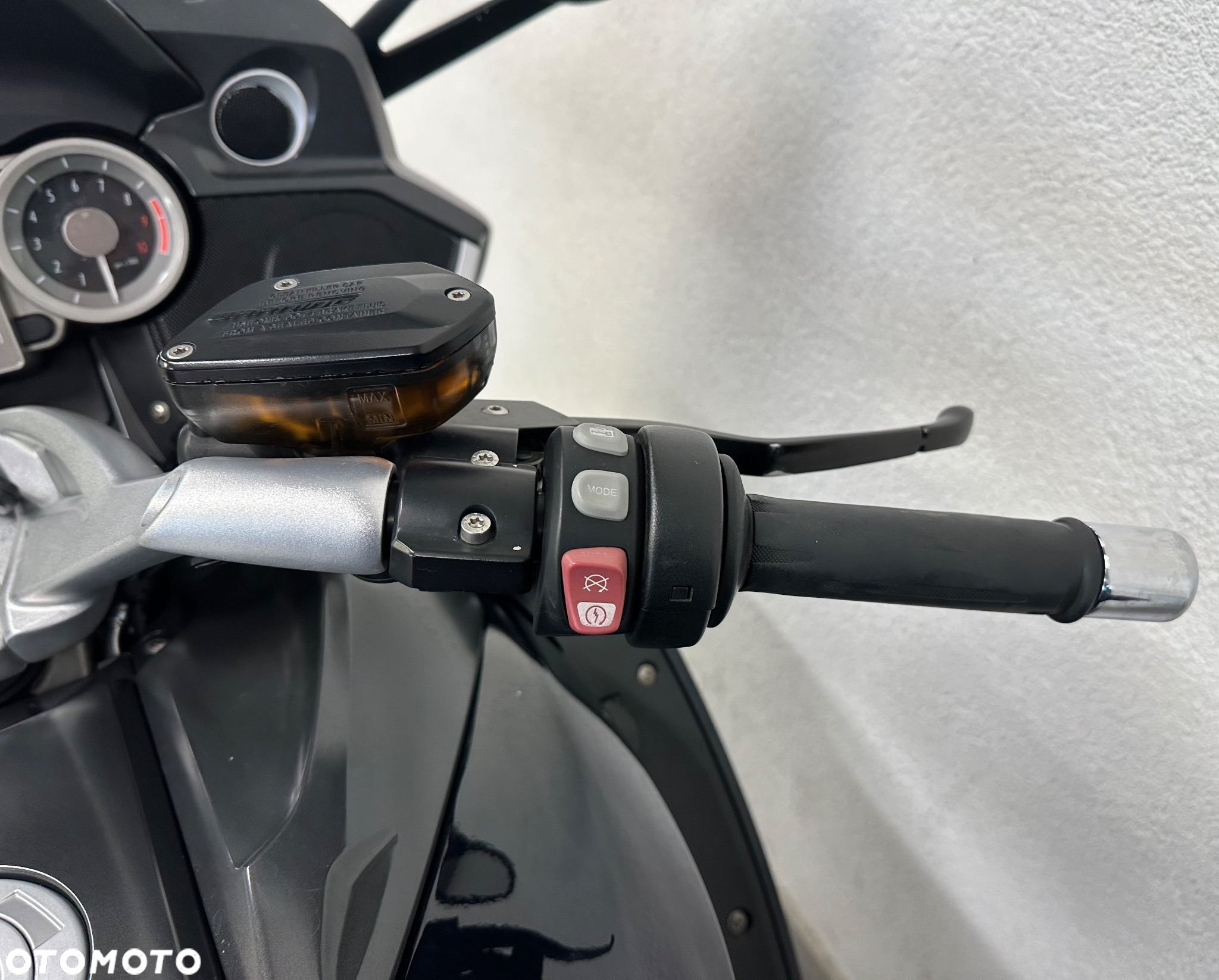 BMW K - 9