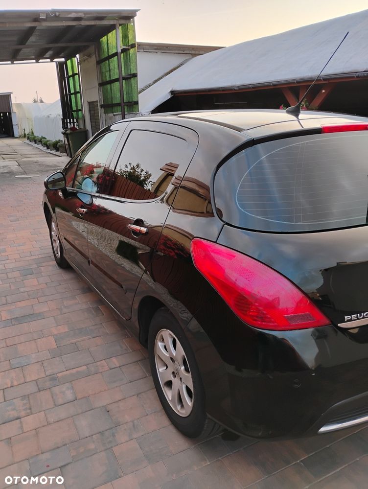 Peugeot 308 - 4