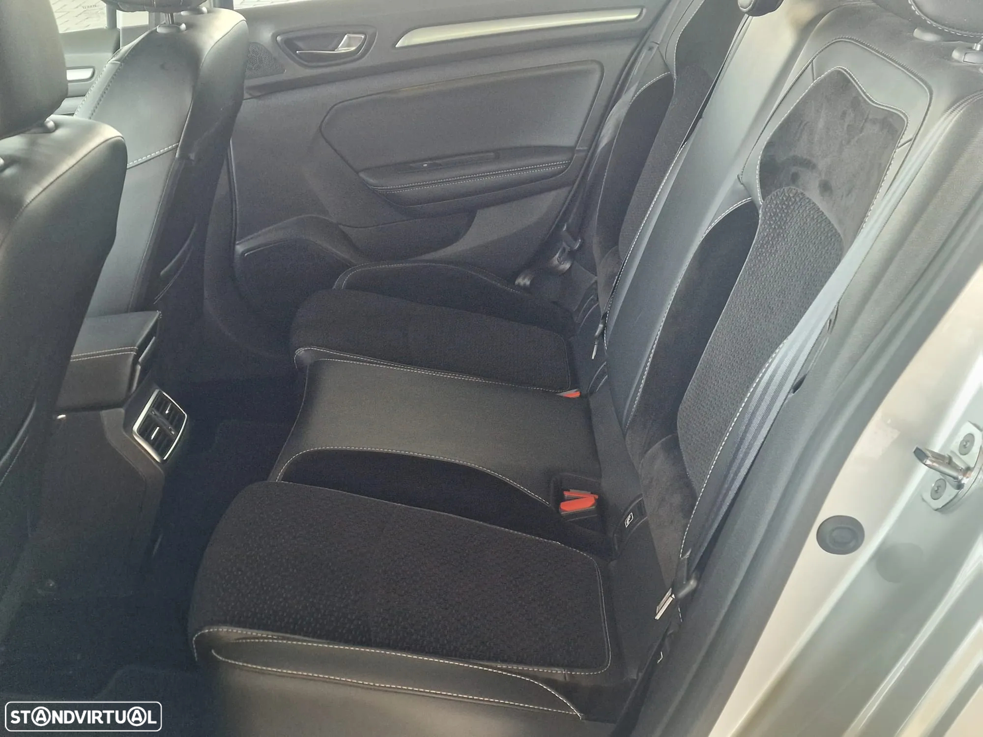 Renault Mégane 1.5 dCi Intens - 8