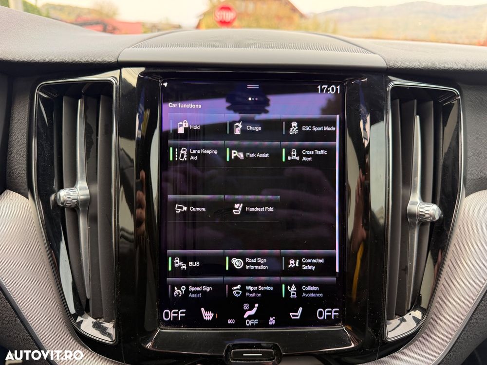 Volvo XC 60 Recharge T6 Twin Engine eAWD R-Design Expression - 13