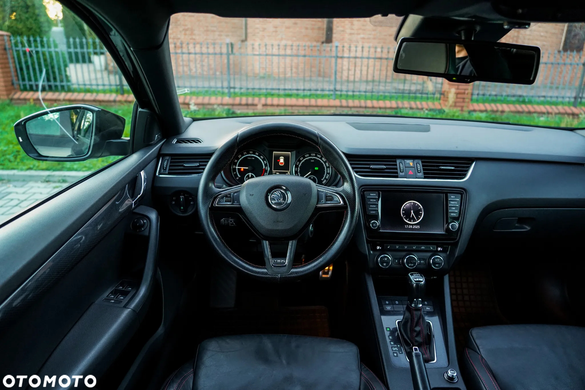 Skoda Octavia 2.0 TDI RS DSG - 33