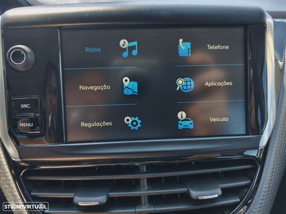 Peugeot 2008 1.2 PureTech Signature - 36