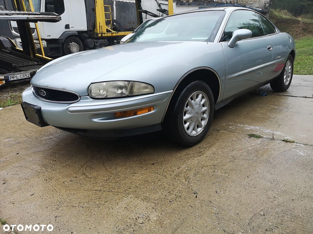 Buick Riviera - 2