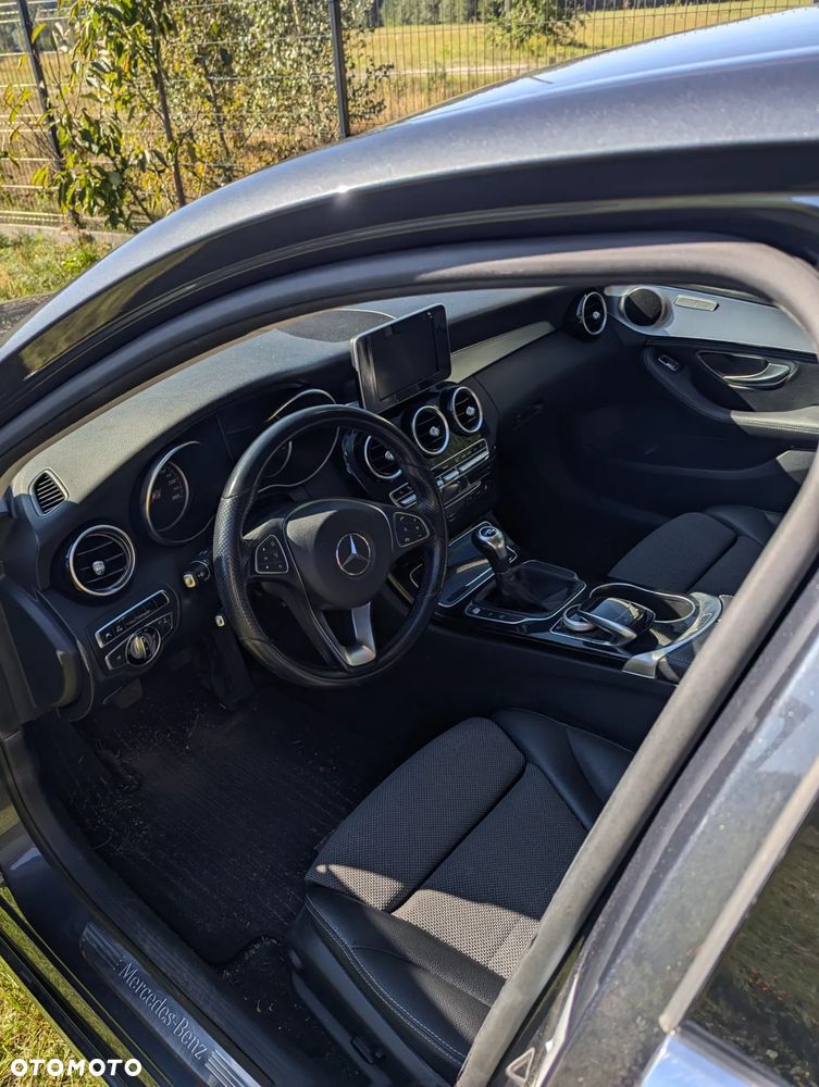 Mercedes-Benz Klasa C 180 (BlueEFFICIENCY) Avantgarde - 8