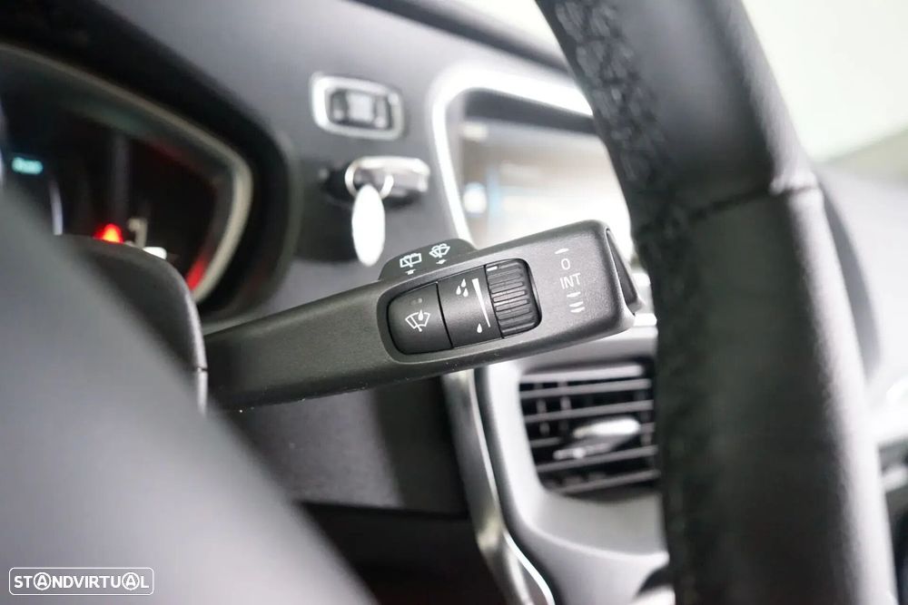 Volvo V40 - 26