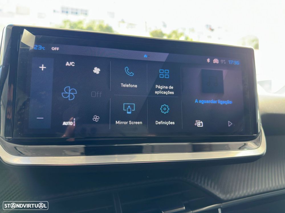 Peugeot 2008 1.2 PureTech Allure Pack EAT8 - 22
