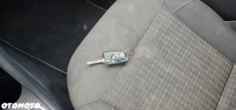 Volkswagen Polo 1.4 TDI (Blue Motion Technology) Comfortline - 15