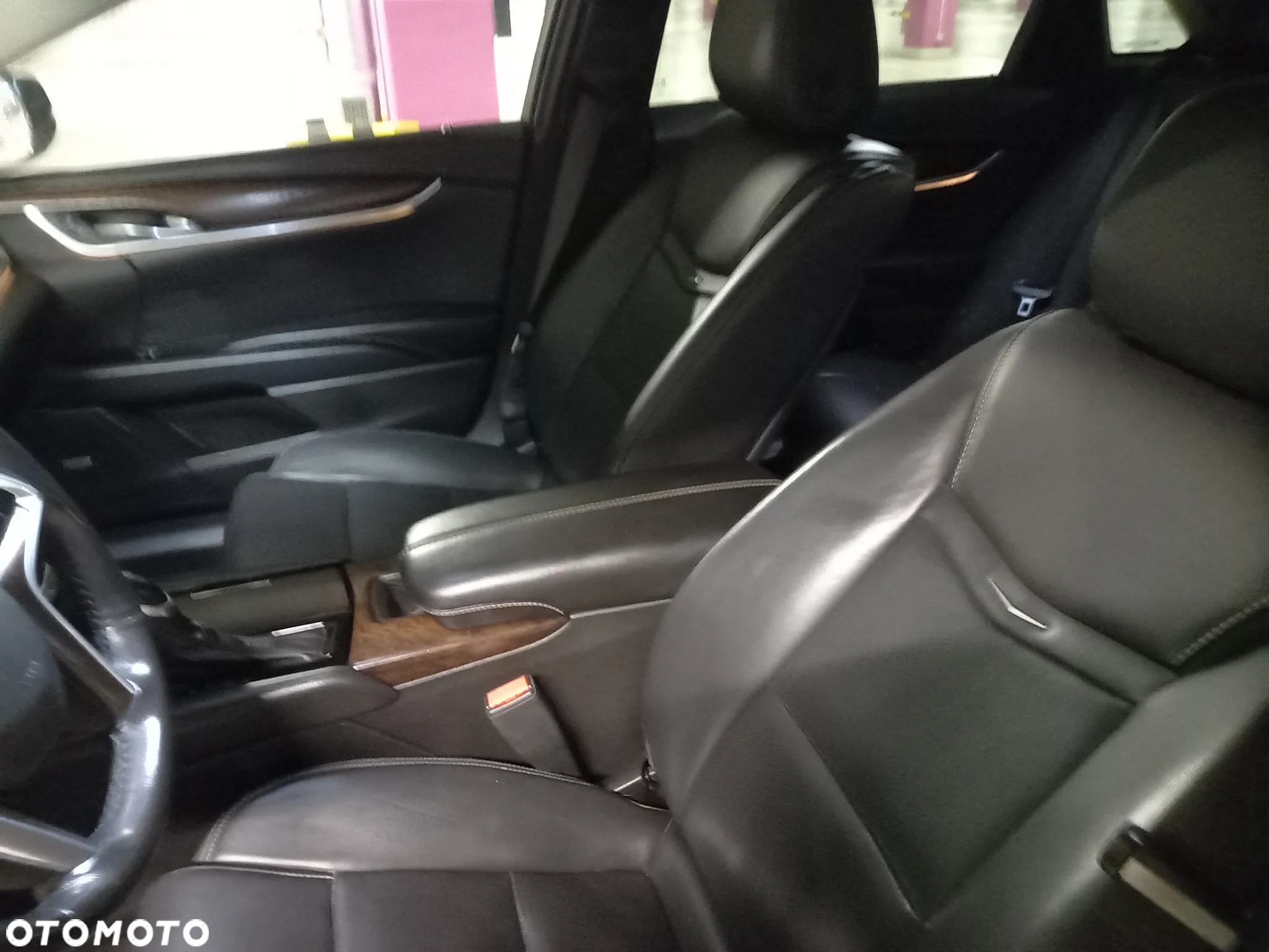 Cadillac XTS - 6
