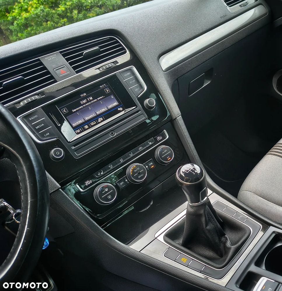 Volkswagen Golf 1.2 TSI BlueMotion Technology Allstar - 23