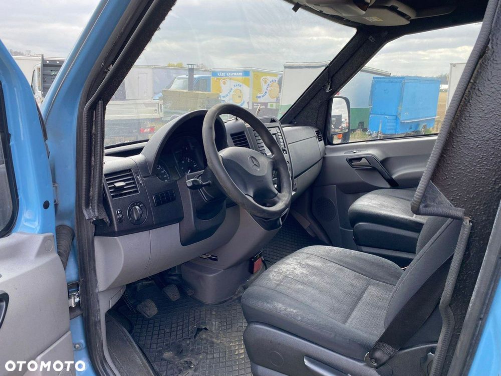 Mercedes-Benz Sprinter - 8