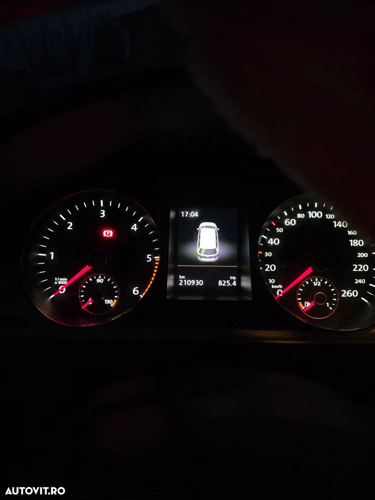 Volkswagen Passat Variant 2.0 TDI BlueMotion Technology DSG Comfortline - 11