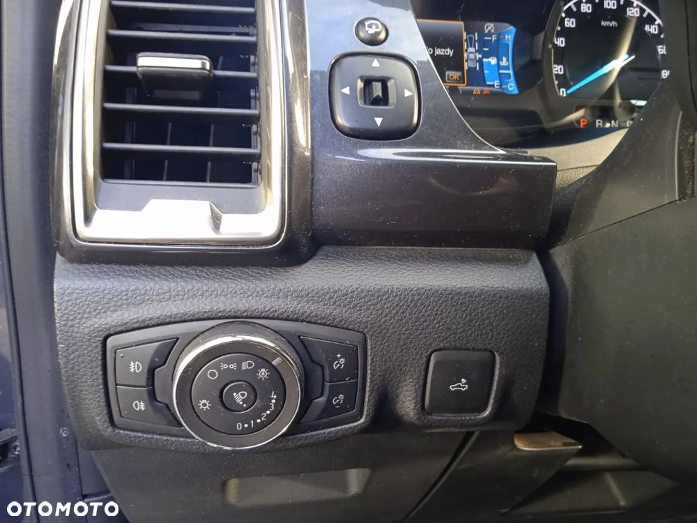 Ford Ranger 2.0 EcoBlue 4x4 DC Wildtrak - 31