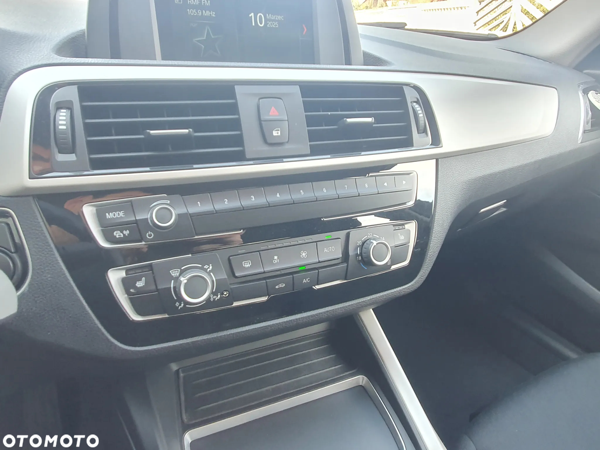 BMW Seria 1 118i Advantage - 19