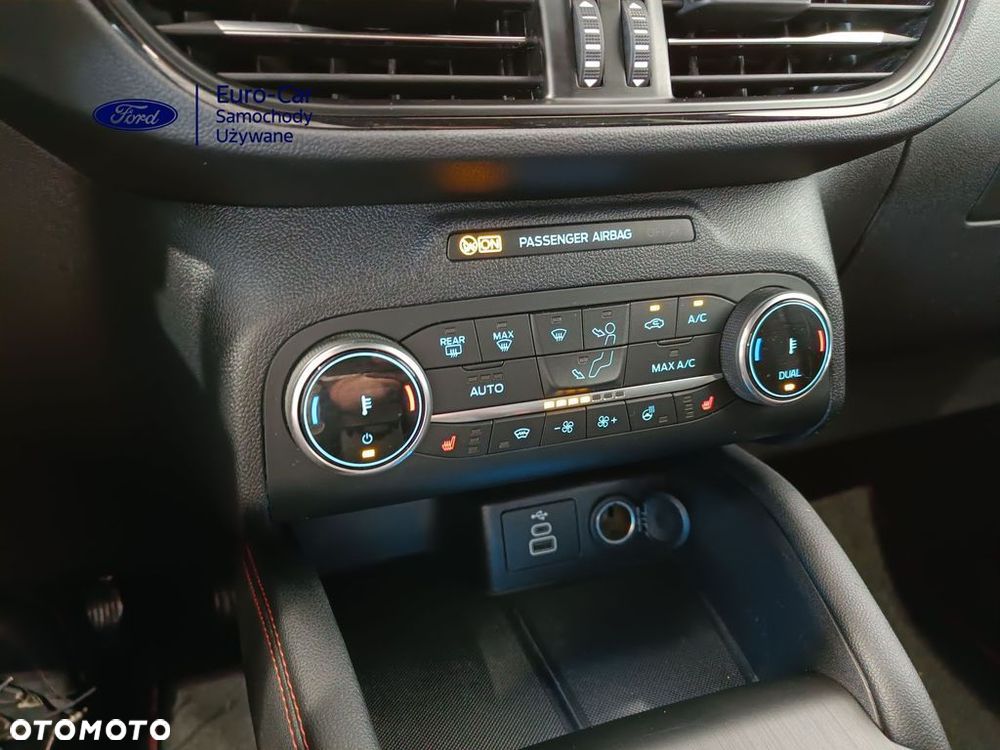Ford Kuga 2.5 Duratec PHEV ST-LINE X - 29