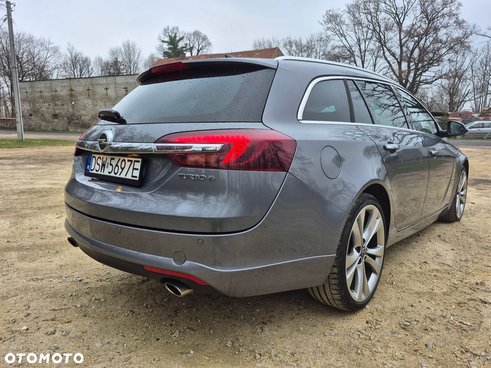 Opel Insignia 2.0 SIDI Turbo 4x4 Sports Tourer Innovation - 13