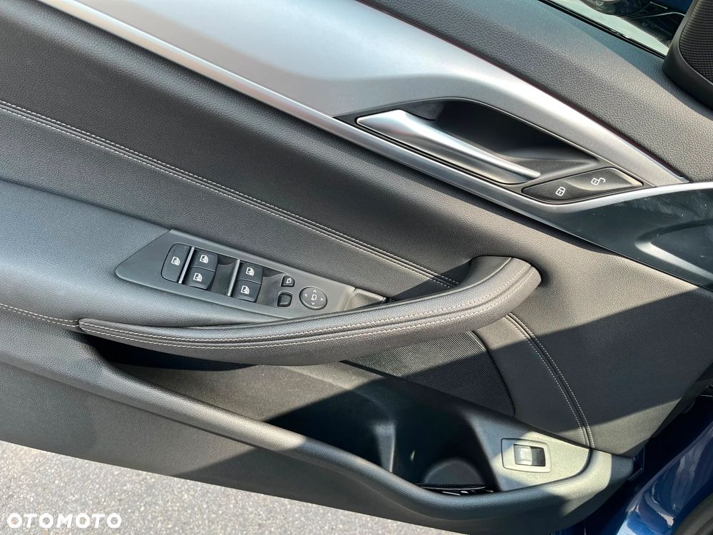 BMW Seria 5 520d M Sport - 23