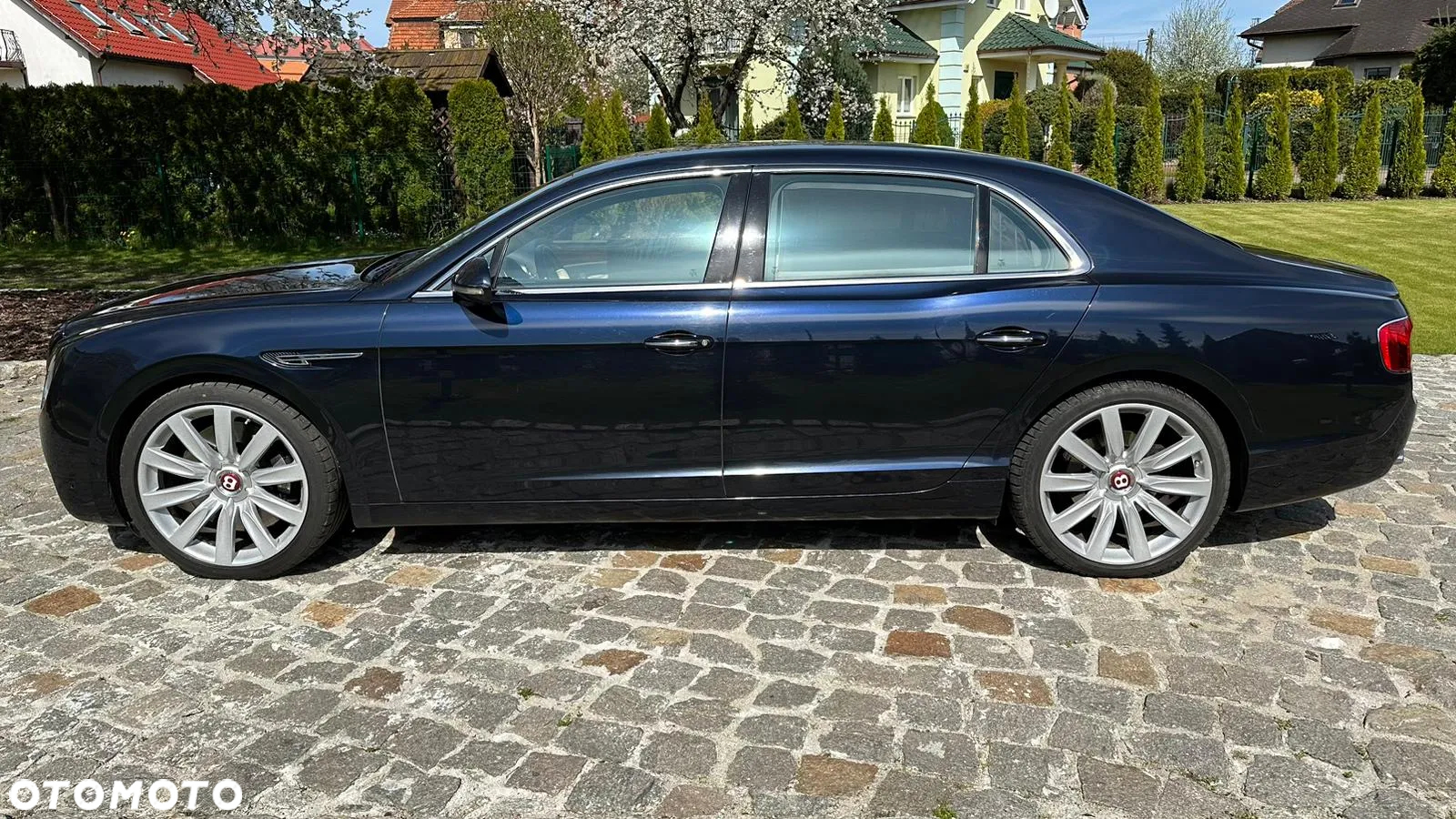Bentley Flying Spur V8 - 3