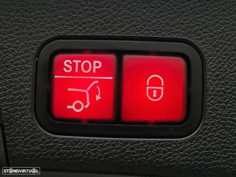 Mercedes-Benz C 300 de T 9G-TRONIC Night Edition - 29