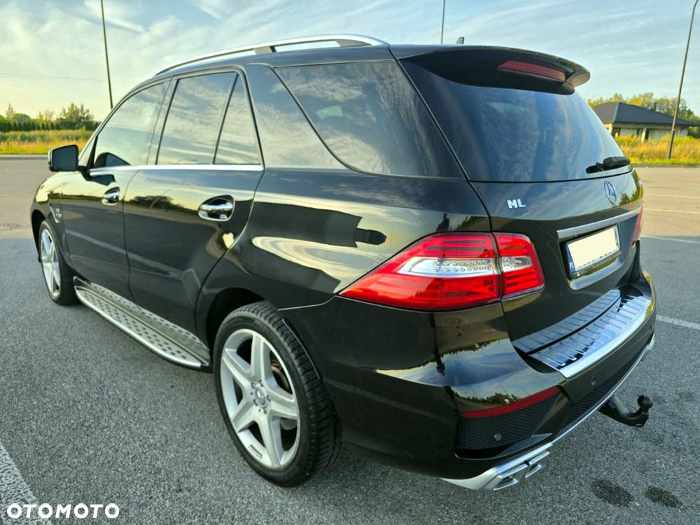 Mercedes-Benz ML 350 BlueTEC 4MATIC 7G-TRONIC - 7