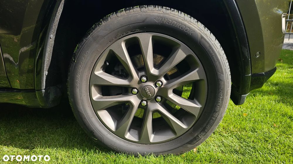 Jeep Grand Cherokee - 11