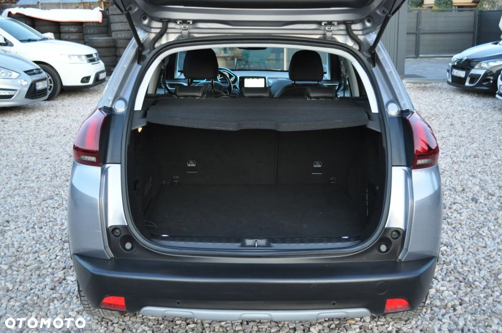 Peugeot 2008 1.2 Pure Tech GPF Allure S&S - 31