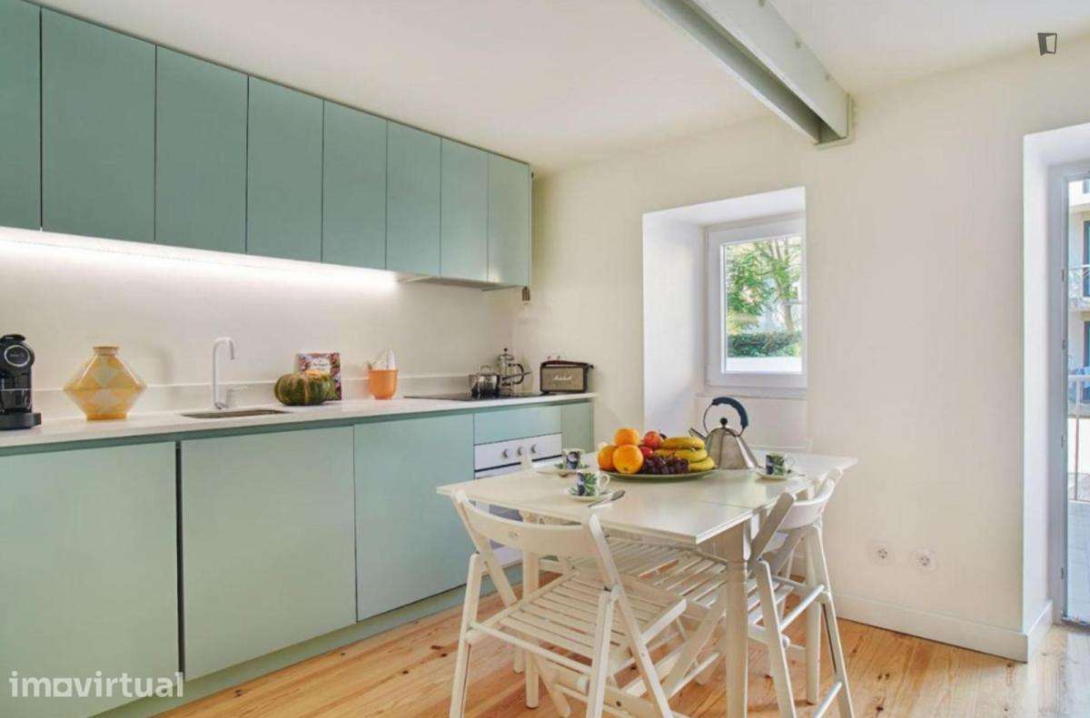 Apartamento com 1 quartos - localizado em Estrela Lisbon - Grande imagem: 4/8