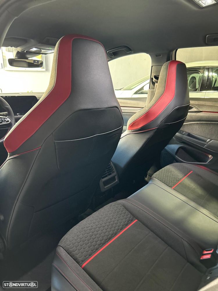 VW Golf 2.0 TSI OPF DSG GTI Clubsport - 15