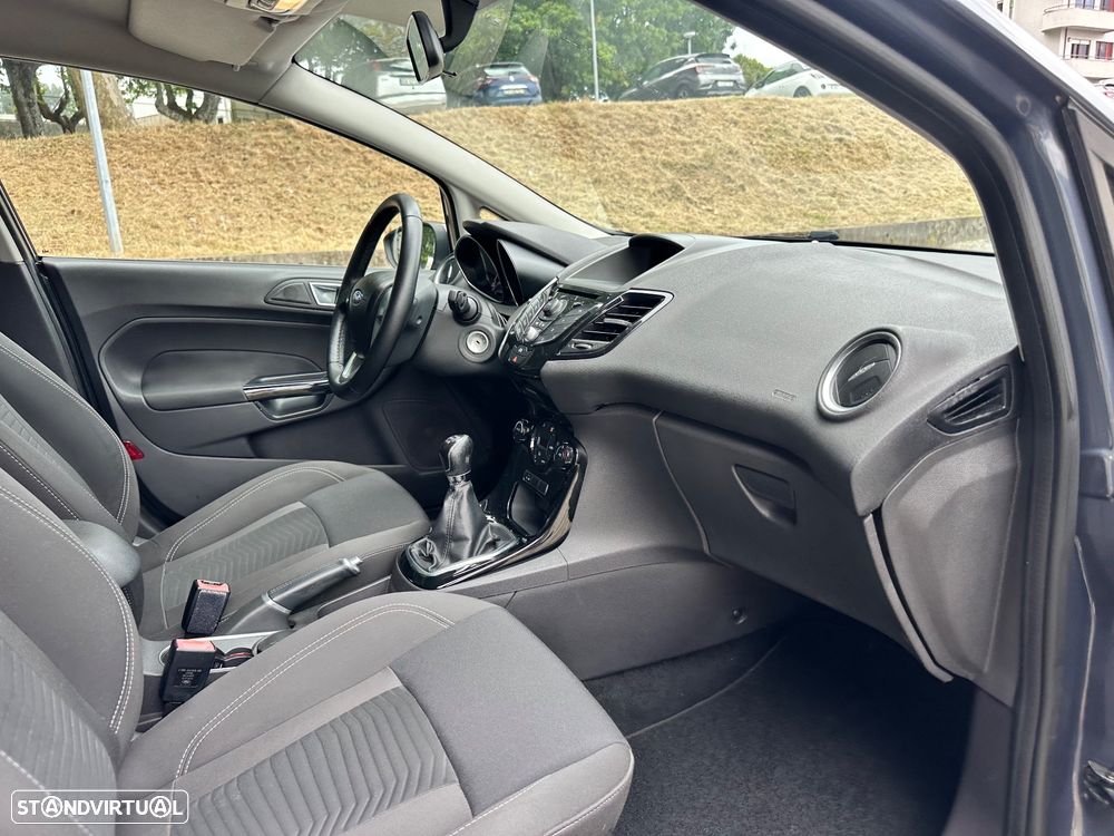 Ford Fiesta 1.0 Ti-VCT Titanium - 35