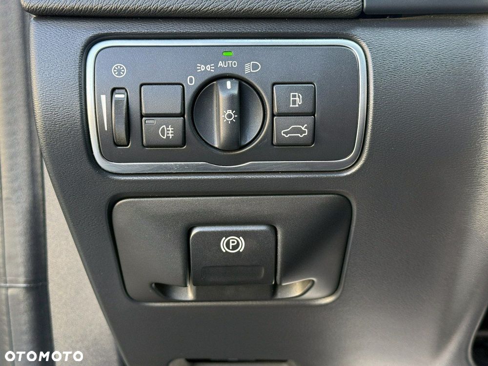 Volvo V60 D4 Momentum - 8