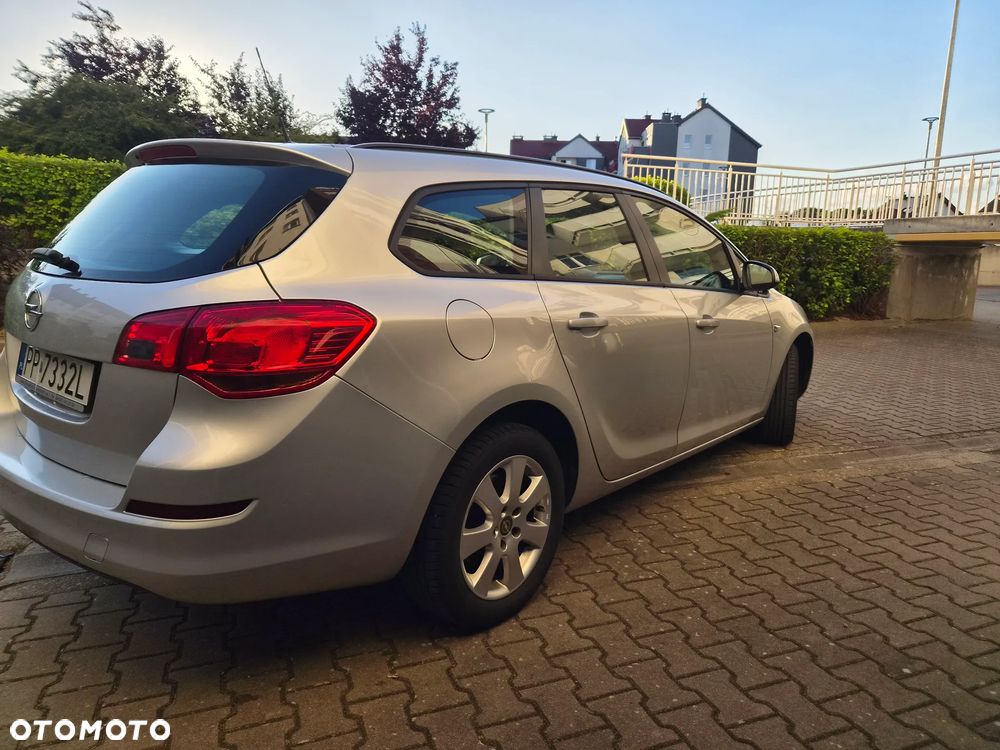 Opel Astra 1.7 CDTI Enjoy - 4
