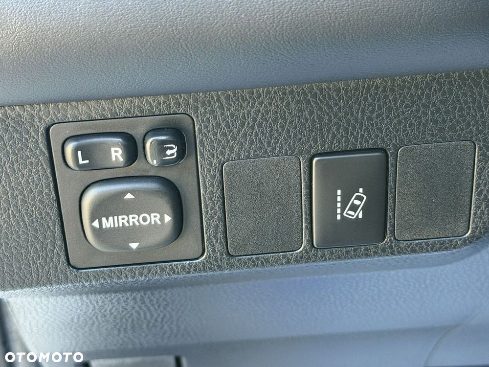 Toyota RAV4 - 18