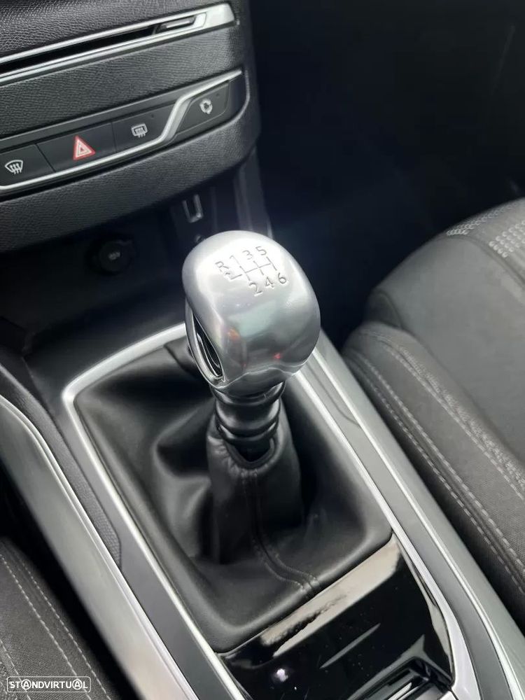 Peugeot 308 SW 1.2 PureTech Allure Full LED - 38